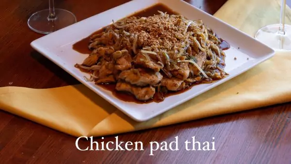 Teak OTR Chicken Pad Thai